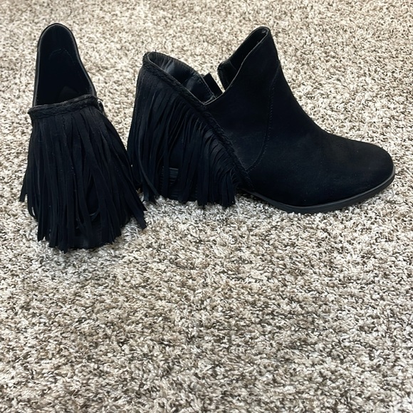 Fringe Boot - Picture 2 of 8
